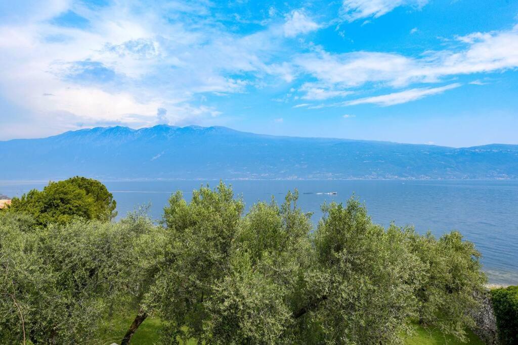 Oleandro Apartment Directly On The Lake Gargnano Extérieur photo